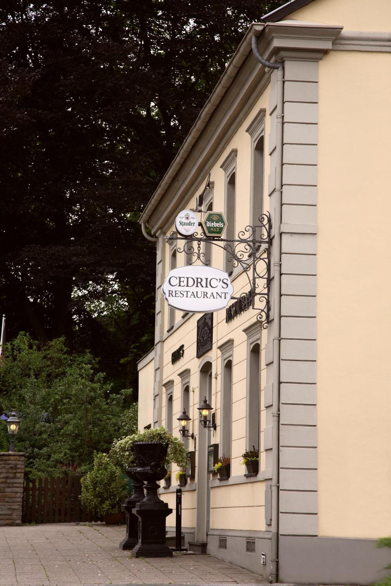 Hotel Haus Kronenthal Ratingen Exterior foto